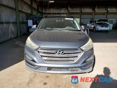 Piąte zdjęcie samochodu w środku: 2016 HYUNDAI TUCSON LIMITED VIN:KM8J33A25GU093416 - miniatura