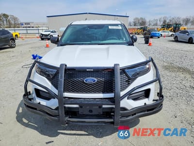 Piąte zdjęcie samochodu w środku: 2025 FORD POLICE INTERC VIN:1FM5K8AB1SGB05490 - miniatura