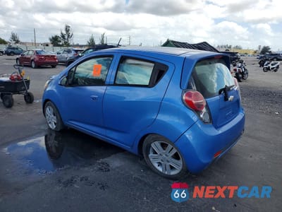 Drugie zdjęcie samochodu z przodu: 2015 CHEVROLET SPARK 1LT VIN:KL8CD6S92FC747907 - miniatura
