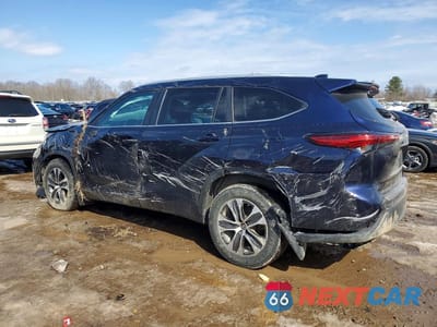 Drugie zdjęcie samochodu z przodu: 2023 TOYOTA HIGHLANDER XLE VIN:5TDKDRBH5PS023723 - miniatura