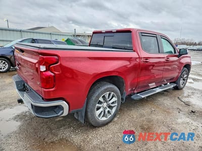 Trzecie zdjęcie samochodu z tyłu: 2020 CHEVROLET SILVERADO K1500 LT VIN:1GCUYDET8LZ322471 - miniatura
