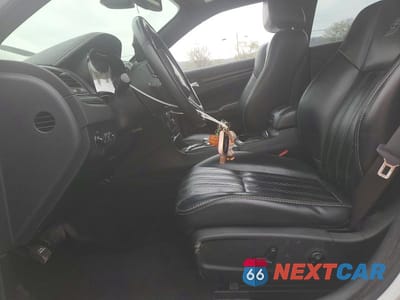 Zdjęcie 7 z 11 samochodu: 2016 CHRYSLER 300 S VIN:2C3CCABG4GH223897 - miniatura