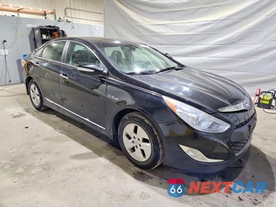Czwarte zdjęcie samochodu z boku: 2011 HYUNDAI SONATA HYBRID BASE VIN:KMHEC4A45BA004723 - miniatura