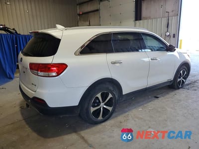 Trzecie zdjęcie samochodu z tyłu: 2018 KIA SORENTO EX V6 VIN:5XYPHDA50JG421429 - miniatura