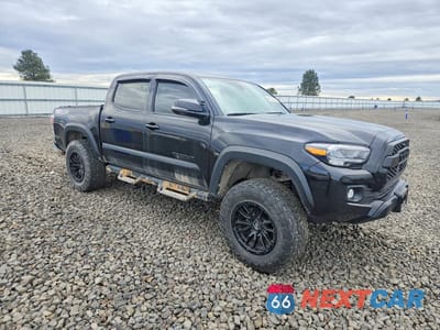 Czwarte zdjęcie samochodu z boku: 2022 TOYOTA TACOMA TRD OFF-ROAD VIN:3TMCZ5AN0NM498022 - miniatura