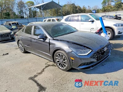 Czwarte zdjęcie samochodu z boku: 2021 HYUNDAI SONATA LIMITED VIN:5NPEH4J22MH109851 - miniatura