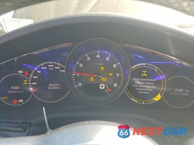 Zdjęcie 9 z 12 samochodu: 2019 PORSCHE CAYENNE VIN:WP1AA2AY4KDA06508 - miniatura