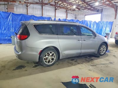 Trzecie zdjęcie samochodu z tyłu: 2020 CHRYSLER PACIFICA LIMITED VIN:2C4RC1GGXLR144219 - miniatura