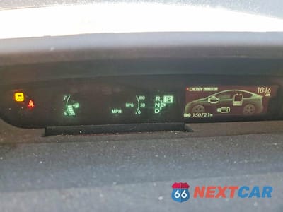 Zdjęcie 9 z 11 samochodu: 2015 TOYOTA PRIUS TWO VIN:JTDKN3DU1F0458454 - miniatura