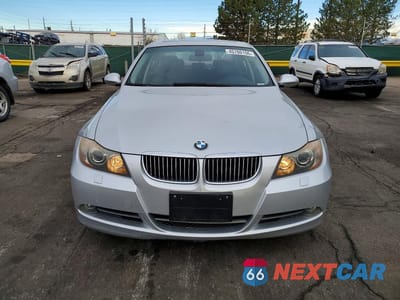 Piąte zdjęcie samochodu w środku: 2006 BMW 330 I VIN:WBAVB335X6PS06318 - miniatura