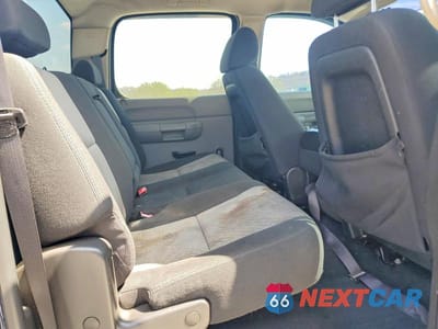 Zdjęcie 10 z 12 samochodu: 2007 GMC NEW SIERRA C1500 VIN:2GTEC13C371574860 - miniatura