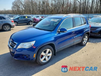 2010 VOLKSWAGEN TIGUAN SE WVGBV7AX8AW002300 - główne zdjęcie licytacji z USA - miniatura
