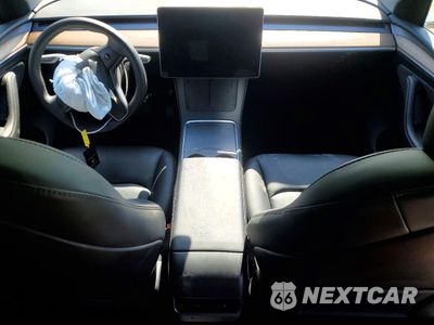Zdjęcie 8 z 15 samochodu: 2024 TESLA MODEL Y VIN:7SAYGDED9RF005054 - miniatura