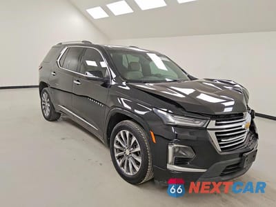 Czwarte zdjęcie samochodu z boku: 2023 CHEVROLET TRAVERSE PREMIER VIN:1GNERKKW2PJ204450 - miniatura