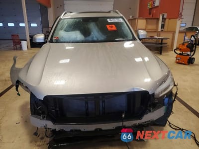 Piąte zdjęcie samochodu w środku: 2016 VOLVO XC90 T6 VIN:YV4A22PK1G1001368 - miniatura