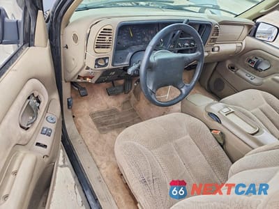 Zdjęcie 8 z 13 samochodu: 1997 GMC YUKON VIN:3GKEK18R0VG514012 - miniatura