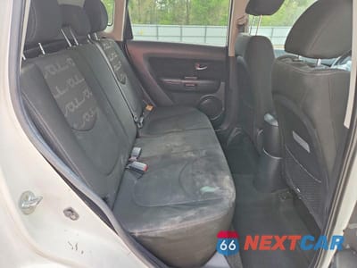 Zdjęcie 10 z 12 samochodu: 2012 KIA SOUL + VIN:KNDJT2A67C7480589 - miniatura