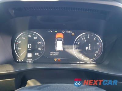 Zdjęcie 9 z 14 samochodu: 2021 VOLVO XC40 T4 R-DESIGN VIN:YV4AC2HM6M2487226 - miniatura
