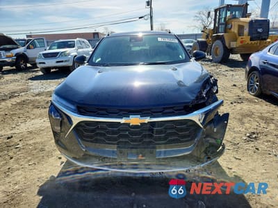 Piąte zdjęcie samochodu w środku: 2025 CHEVROLET TRAX 1LT VIN:KL77LHEP6SC334445 - miniatura
