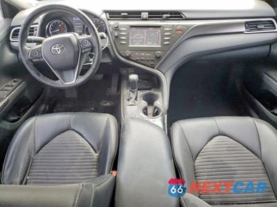 Zdjęcie 8 z 11 samochodu: 2018 TOYOTA CAMRY SE VIN:4T1B11HK0JU538687 - miniatura