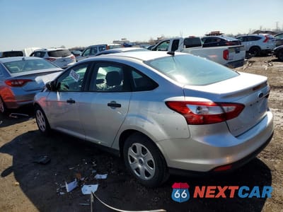 Drugie zdjęcie samochodu z przodu: 2012 FORD FOCUS S VIN:1FAHP3E2XCL277581 - miniatura