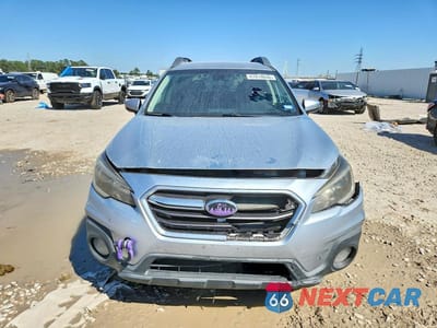 Piąte zdjęcie samochodu w środku: 2018 SUBARU OUTBACK 2.5I PREMIUM VIN:4S4BSAFC3J3294581 - miniatura