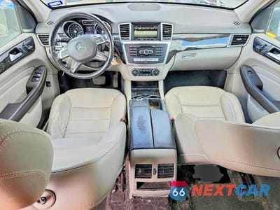 Zdjęcie 8 z 13 samochodu: 2015 MERCEDES-BENZ ML 350 4MATIC VIN:4JGDA5HB0FA605040 - miniatura