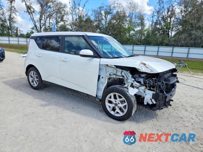 Czwarte zdjęcie samochodu z boku: 2025 KIA SOUL LX VIN:KNDJ23AUXS7949499 - miniatura