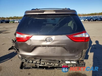 Zdjęcie 6 z 13 samochodu: 2017 TOYOTA SIENNA LE VIN:5TDKZ3DC1HS808029 - miniatura