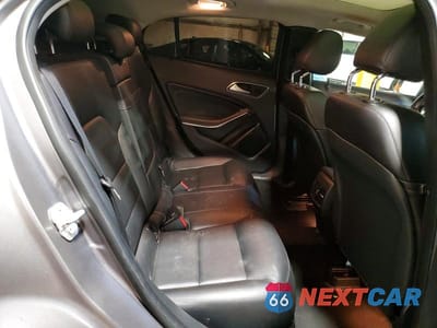 Zdjęcie 11 z 12 samochodu: 2015 MERCEDES-BENZ GLA 250 4MATIC VIN:WDCTG4GB2FJ059622 - miniatura