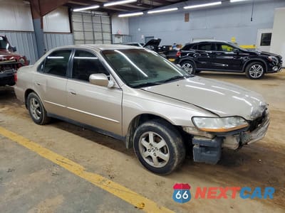 Czwarte zdjęcie samochodu z boku: 2000 HONDA ACCORD SE VIN:1HGCG5676YA100024 - miniatura