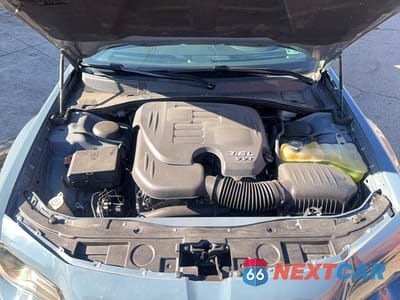 Zdjęcie 7 z 10 samochodu: 2014 CHRYSLER 300 S VIN:2C3CCABG6EH355167 - miniatura