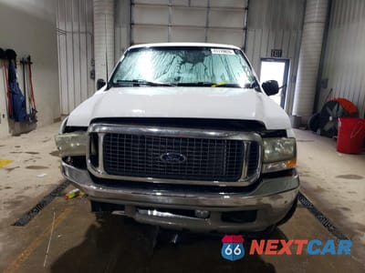 Piąte zdjęcie samochodu w środku: 2002 FORD EXCURSION LIMITED VIN:1FMNU43S42ED37058 - miniatura