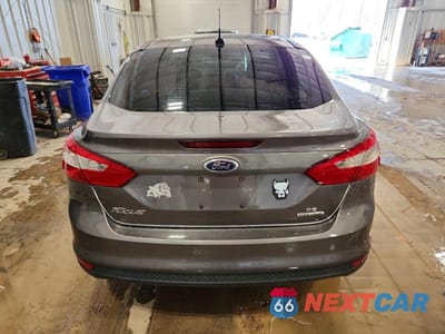 Zdjęcie 6 z 11 samochodu: 2014 FORD FOCUS SE VIN:1FADP3F26EL360599 - miniatura