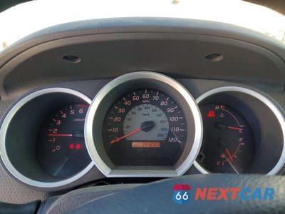 Zdjęcie 9 z 11 samochodu: 2005 TOYOTA TACOMA BASE VIN:5TENX22N55Z139442 - miniatura