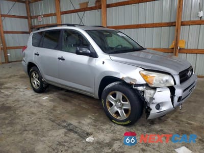 Czwarte zdjęcie samochodu z boku: 2007 TOYOTA RAV4 VIN:JTMBD33V276046037 - miniatura