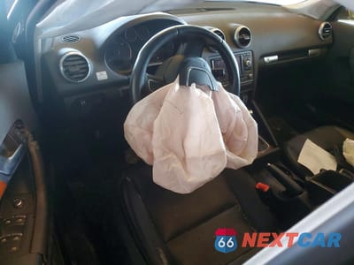 Zdjęcie 8 z 13 samochodu: 2011 AUDI A3 PREMIUM PLUS VIN:WAUKJAFM1BA040300 - miniatura