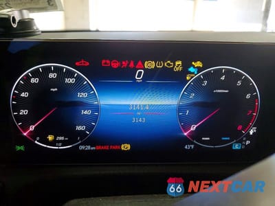 Zdjęcie 9 z 12 samochodu: 2025 MERCEDES-BENZ CLA 250 4MATIC VIN:W1K5J4HB7SN544717 - miniatura