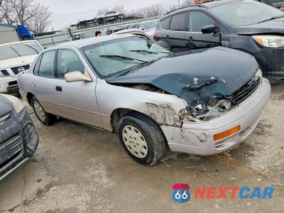 Czwarte zdjęcie samochodu z boku: 1996 TOYOTA CAMRY LE VIN:4T1BG12K8TU774224 - miniatura