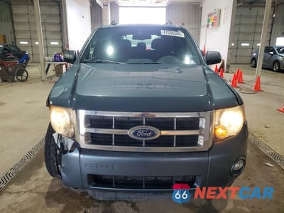 Piąte zdjęcie samochodu w środku: 2012 FORD ESCAPE XLT VIN:1FMCU0DG3CKA47147 - miniatura