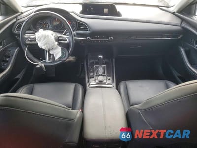 Zdjęcie 8 z 13 samochodu: 2021 MAZDA CX-30 PREFERRED VIN:3MVDMBCL7MM311580 - miniatura
