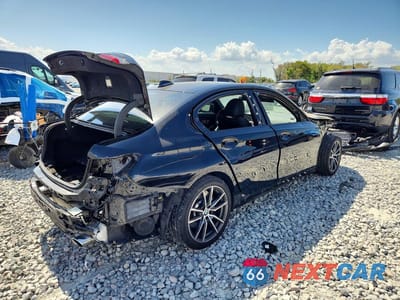 Trzecie zdjęcie samochodu z tyłu: 2019 BMW 330XI VIN:WBA5R7C51KAJ81504 - miniatura