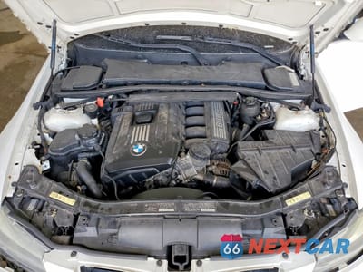 Zdjęcie 11 z 12 samochodu: 2009 BMW 328 XI SULEV VIN:WBAPK53509A643644 - miniatura