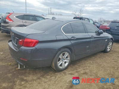 Trzecie zdjęcie samochodu z tyłu: 2013 BMW 528 XI VIN:WBAXH5C56DD114544 - miniatura