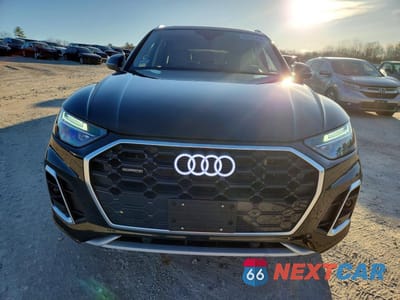 Piąte zdjęcie samochodu w środku: 2024 AUDI Q5 E PREMIUM 55 VIN:WA1G2AFY0R2102423 - miniatura