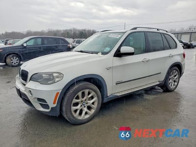 2012 BMW X5 XDRIVE35I 5UXZV4C57CL763822 - główne zdjęcie licytacji z USA - miniatura