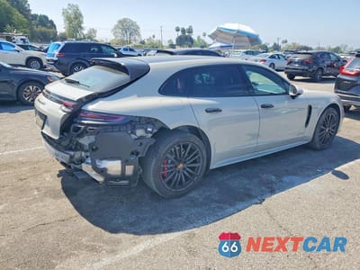 Trzecie zdjęcie samochodu z tyłu: 2019 PORSCHE PANAMERA GTS SPORT TURISMO VIN:WP0CG2A74KL193965 - miniatura