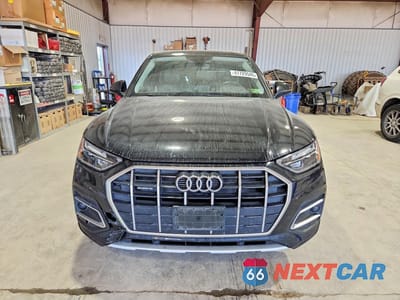 Piąte zdjęcie samochodu w środku: 2023 AUDI Q5 PREMIUM 40 VIN:WA1ABAFY9P2015719 - miniatura