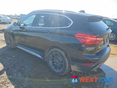 Drugie zdjęcie samochodu z przodu: 2018 BMW X1 XDRIVE28I VIN:WBXHT3C38J5L32549 - miniatura