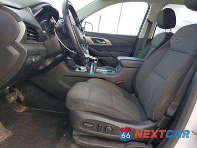 Zdjęcie 7 z 14 samochodu: 2019 CHEVROLET TRAVERSE LT VIN:1GNERGKW7KJ181558 - miniatura